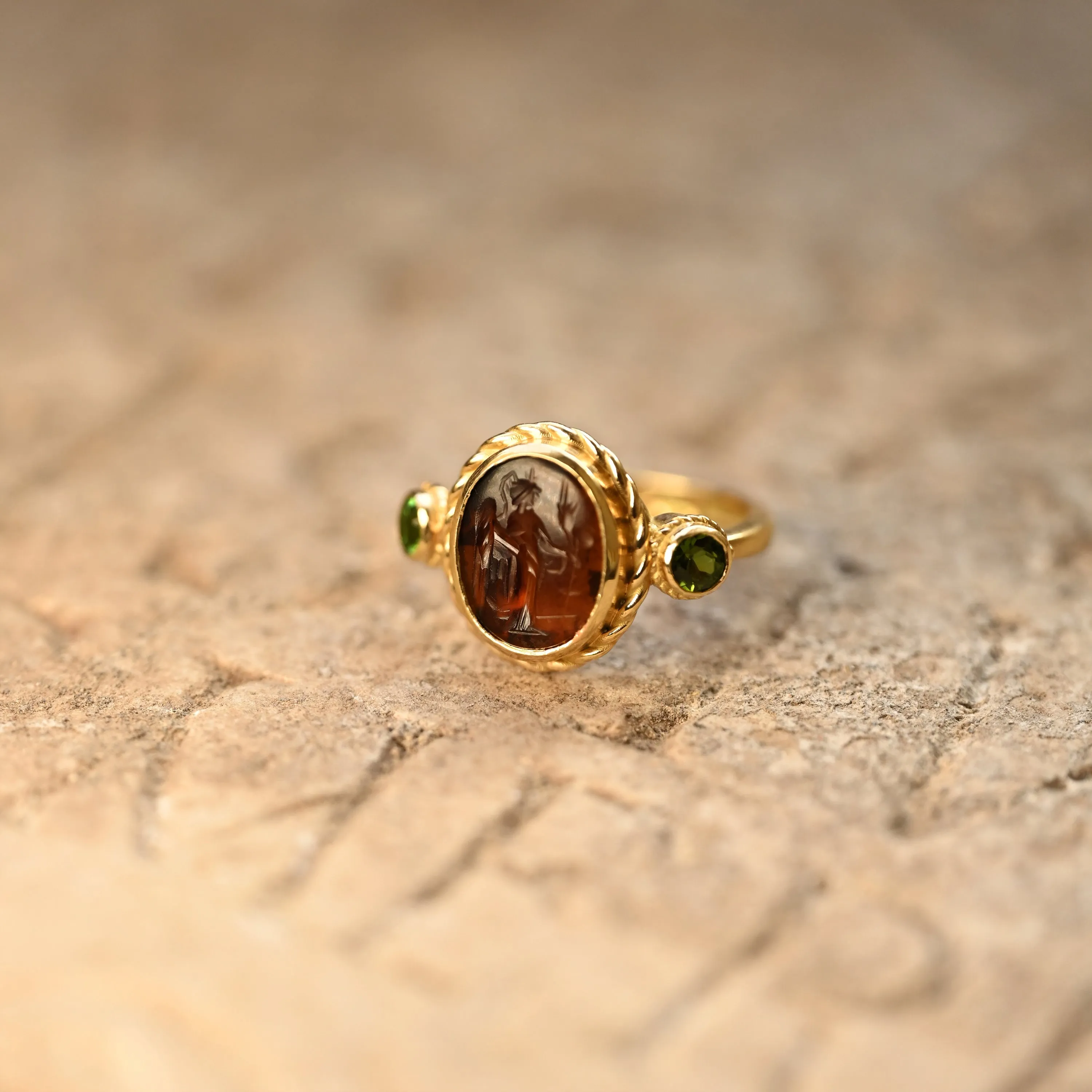 GODDESS DEMETER Authentic Ancient Roman Carnelian Intaglio 1st-2nd cent. AD 18 Kt Gold Ring