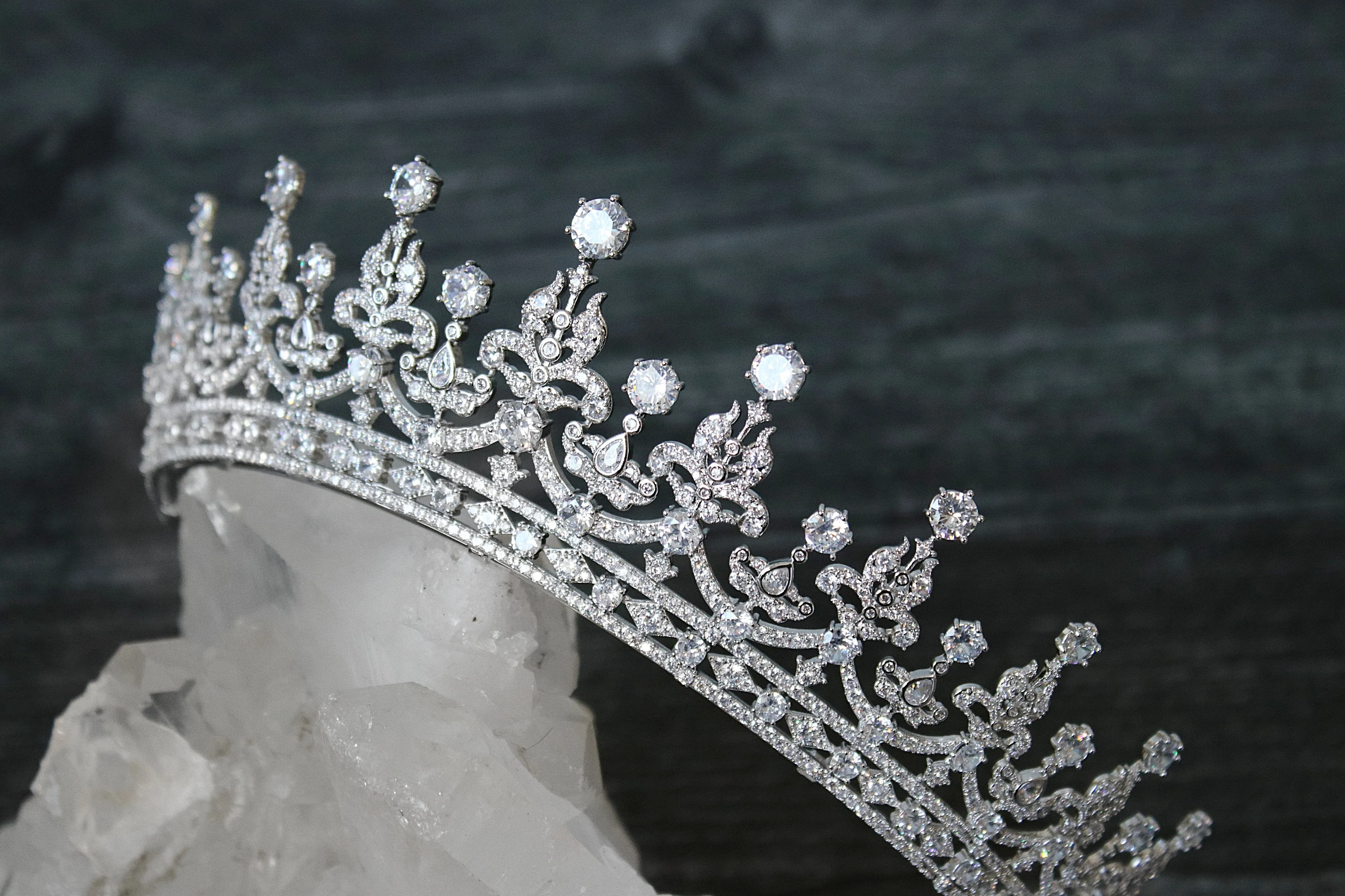 PETITE QUEEN VICTORIA Simulated Diamond Royal Bridal Crown