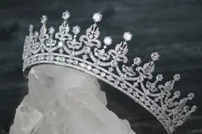 PETITE QUEEN VICTORIA Simulated Diamond Royal Bridal Crown